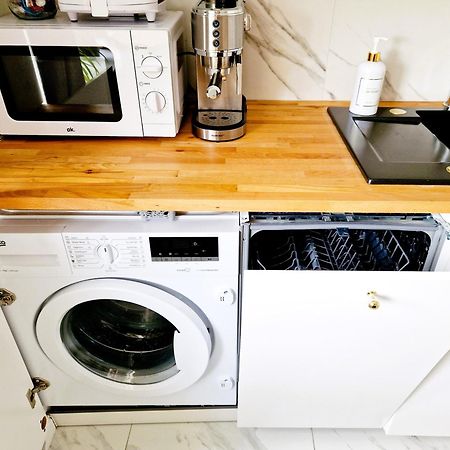 J&W Apartments Grojecka Glam Flat 바르샤바 외부 사진
