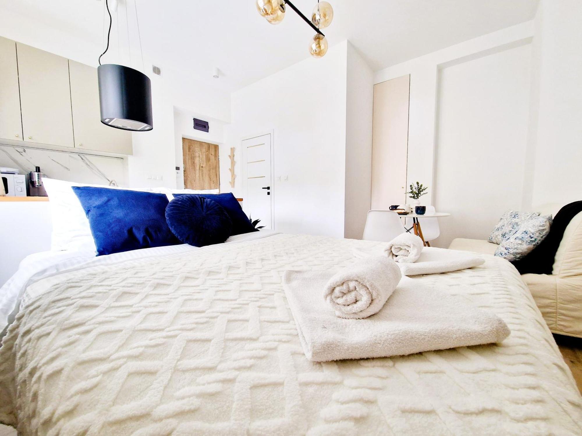 J&W Apartments Grojecka Glam Flat 바르샤바 외부 사진