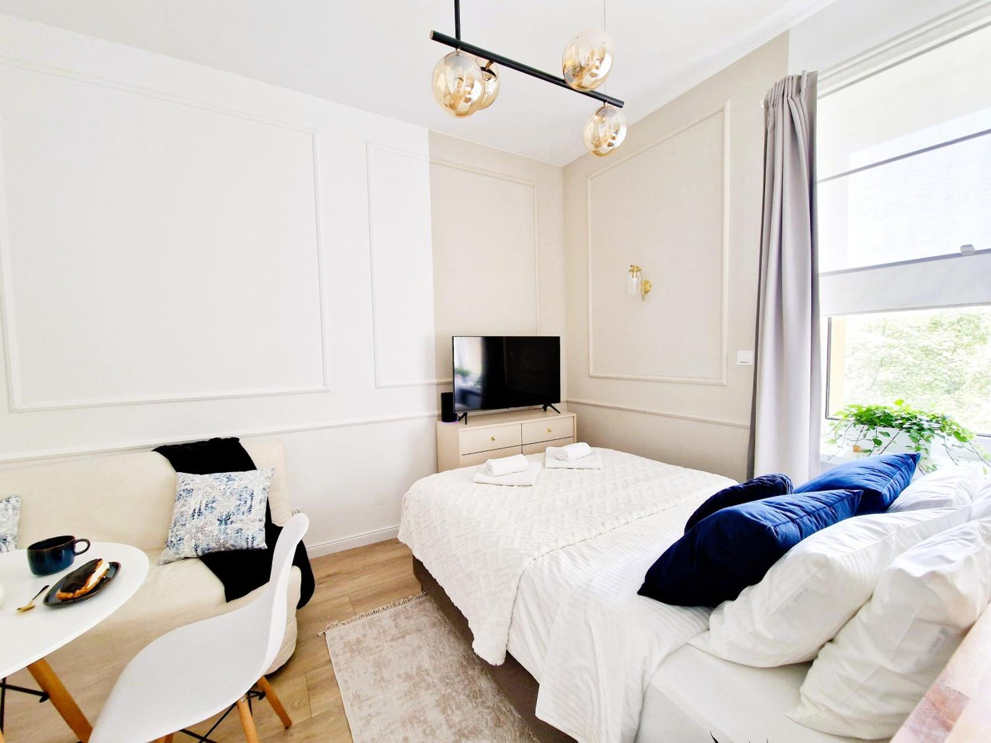 J&W Apartments Grojecka Glam Flat 바르샤바 외부 사진