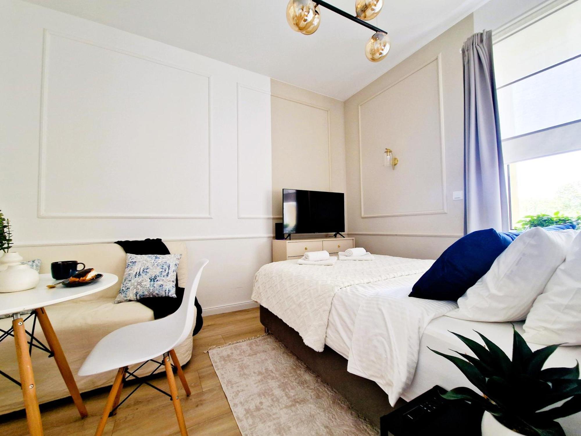 J&W Apartments Grojecka Glam Flat 바르샤바 외부 사진